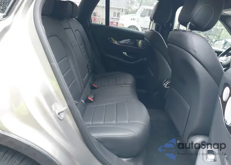 2021 Mercedes-Benz Glc 300 4Matic Suv z USA, uszkodzony, nr VIN W1N0G8EB4MF891863